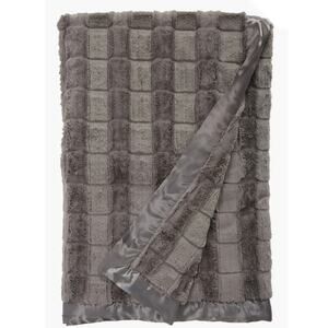 Giraffe at Home Luxe Waterfall Checkered Gray Throw Blanket NWT